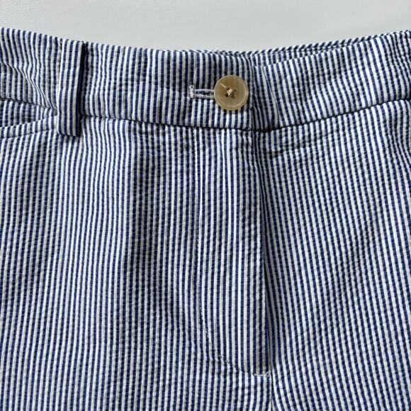 Talbots Women's Size 6 Blue White Striped Seersucker The Perfect Shorts 10 Inch - Picture 4 of 9